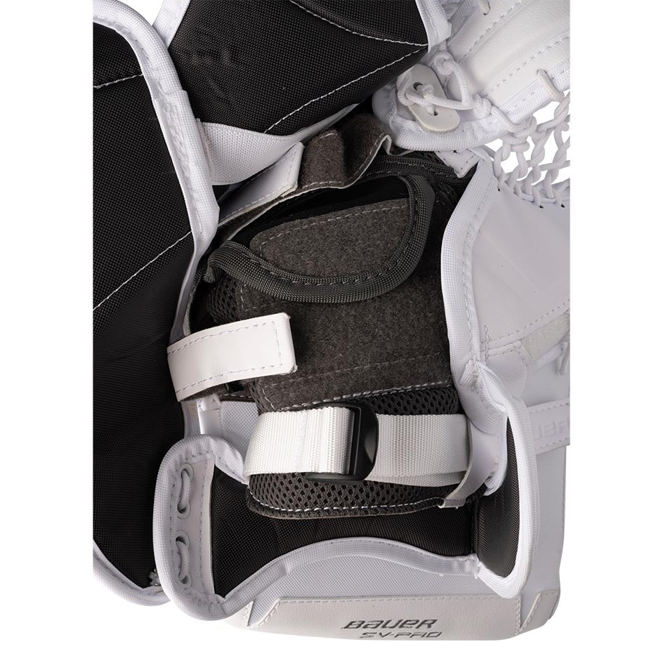 Bauer SV-90 Goalie Catch Glove Intermediate